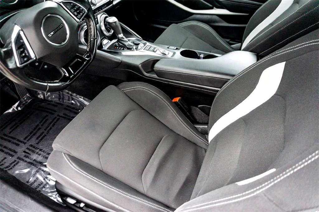 Used 2023 Chevrolet Camaro LT image 14