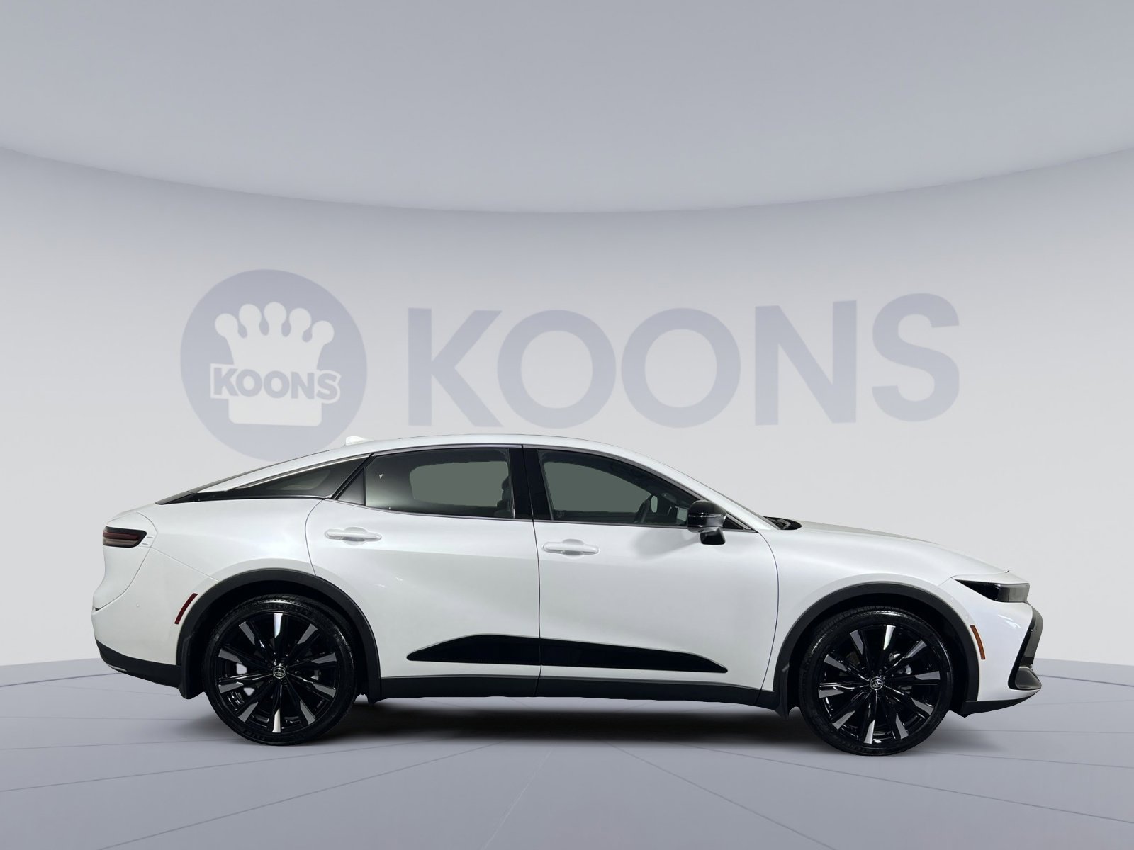 Used 2026 Toyota Crown Platinum image 12