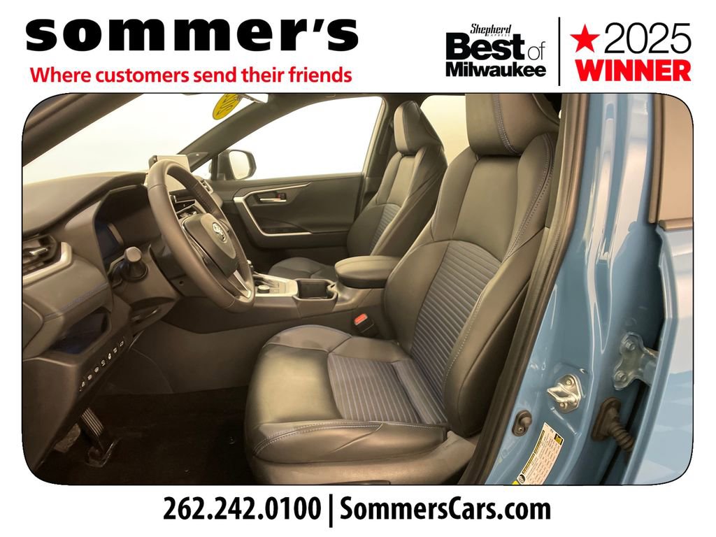 Used 2025 Toyota RAV4 XSE w/ Advanced Technology Package AWD/4WD image 9