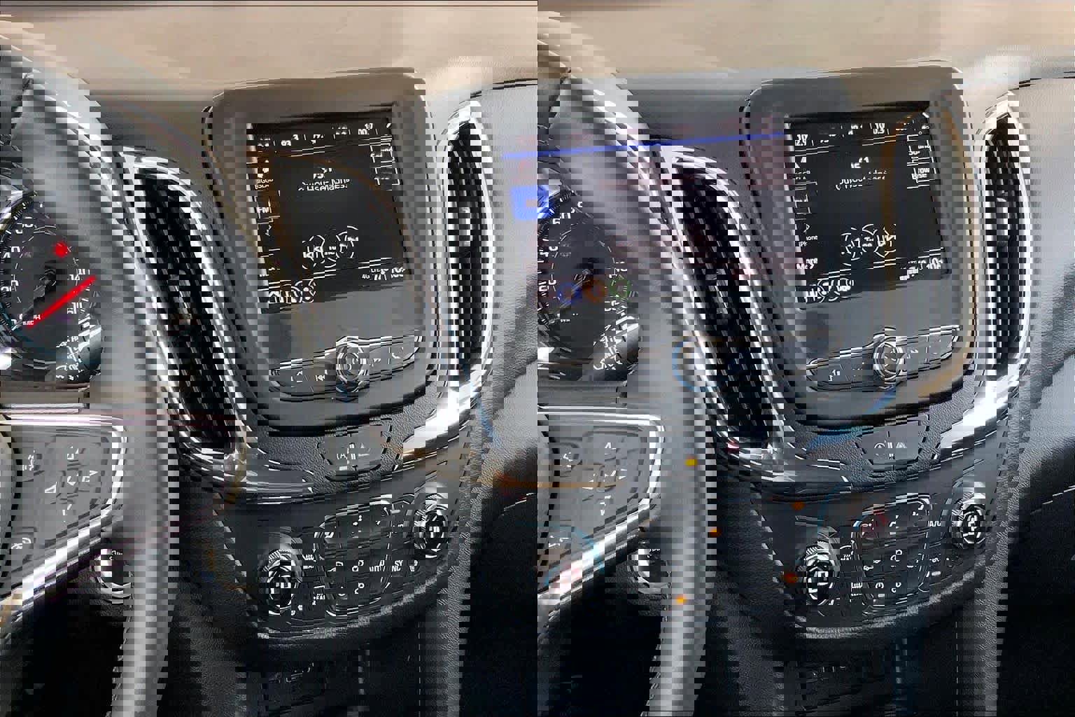 Used 2024 Chevrolet Equinox LT image 12