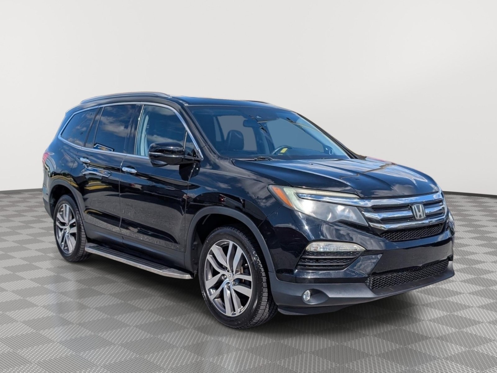 Used 2017 Honda Pilot Touring image 7