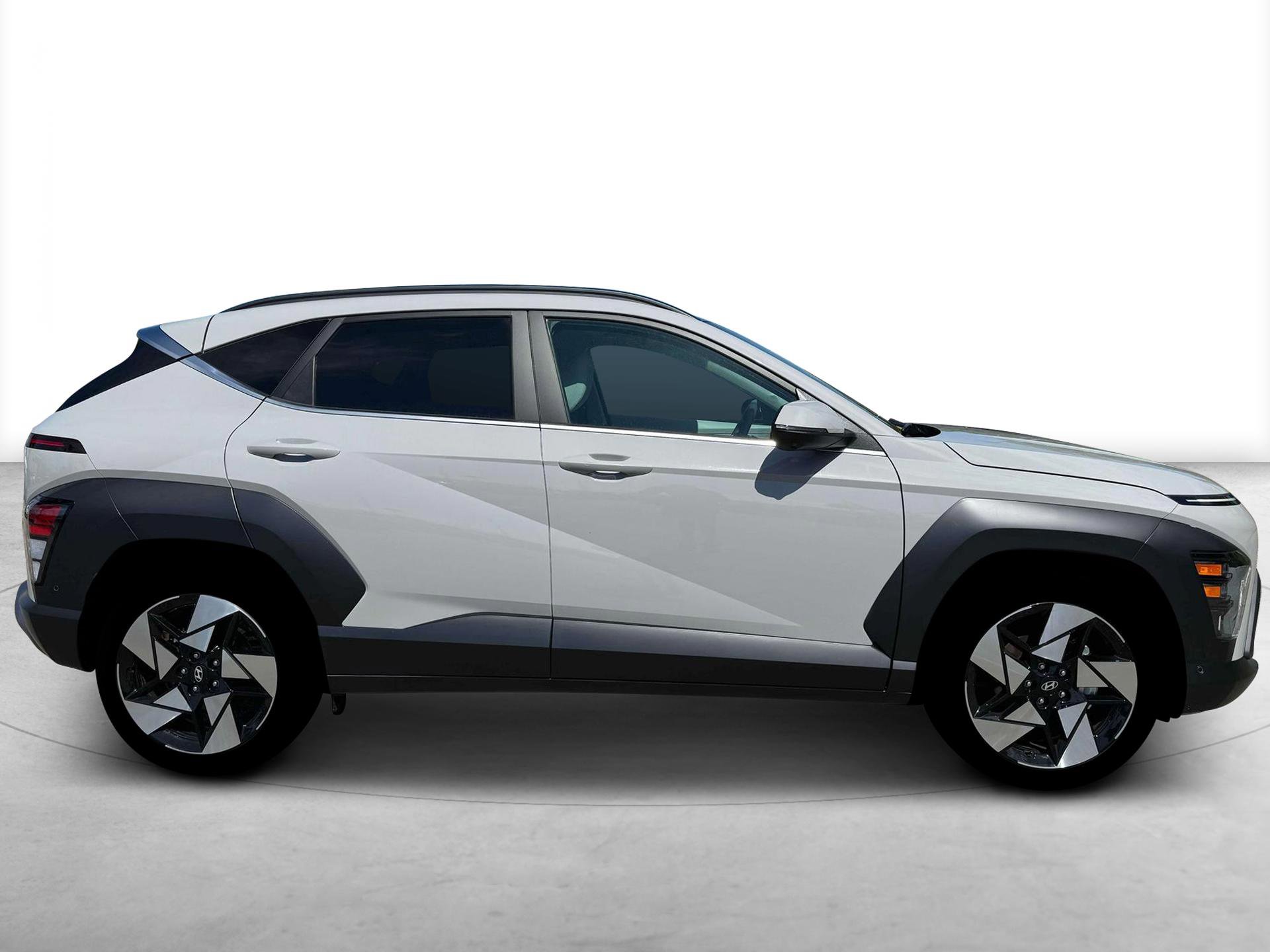 New 2026 Hyundai Kona Limited FWD image 9