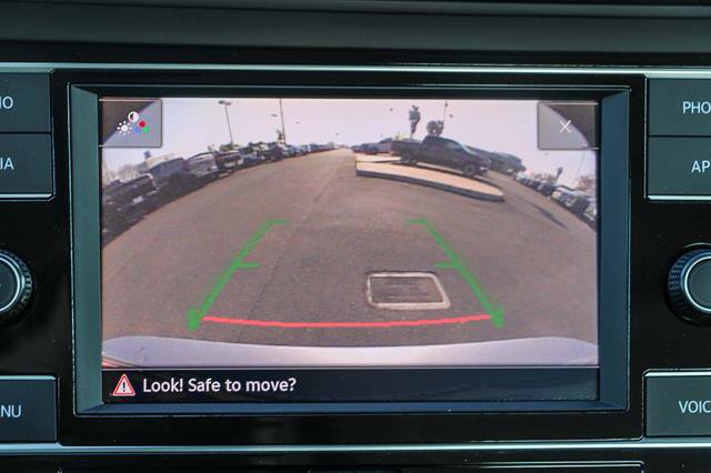 Used 2024 Volkswagen Jetta SE image 23