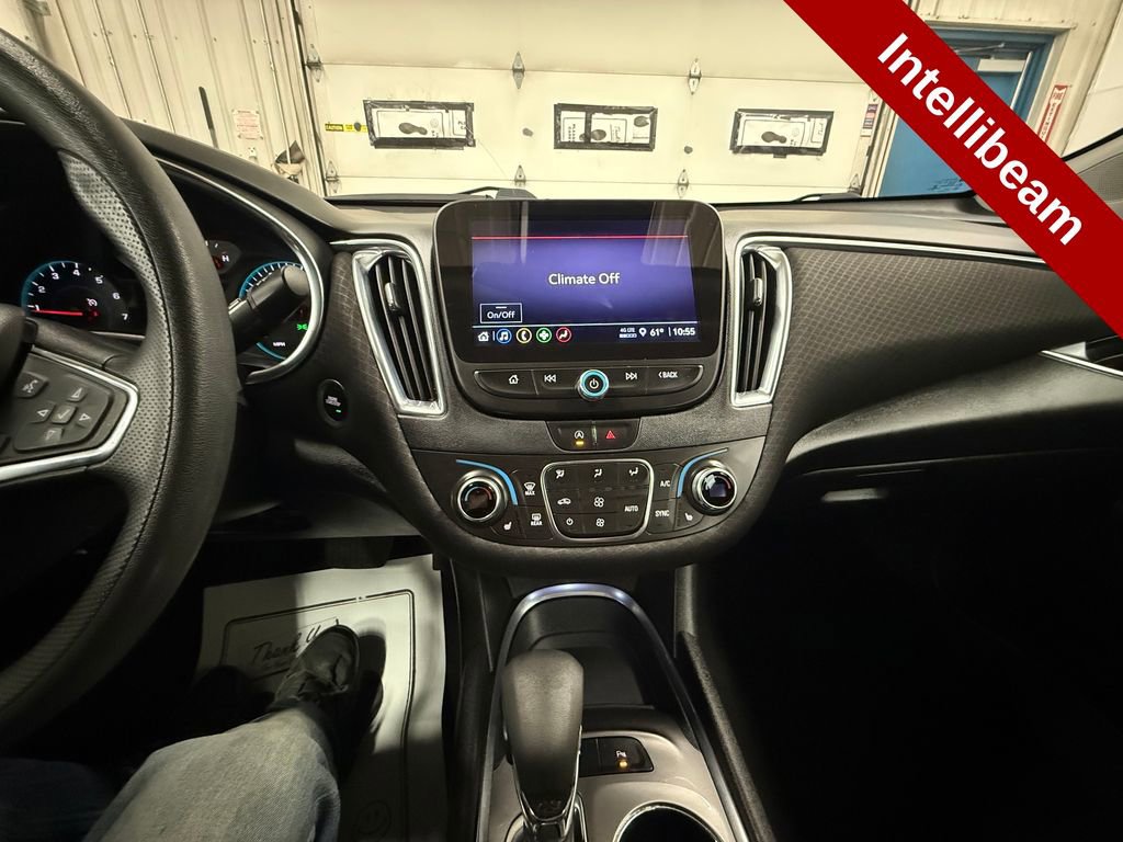 Used 2021 Chevrolet Malibu LT image 21