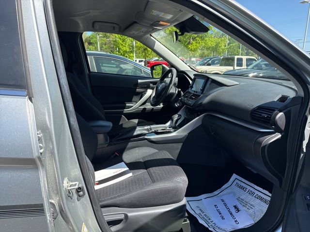 Used 2022 Mitsubishi Eclipse Cross ES image 5