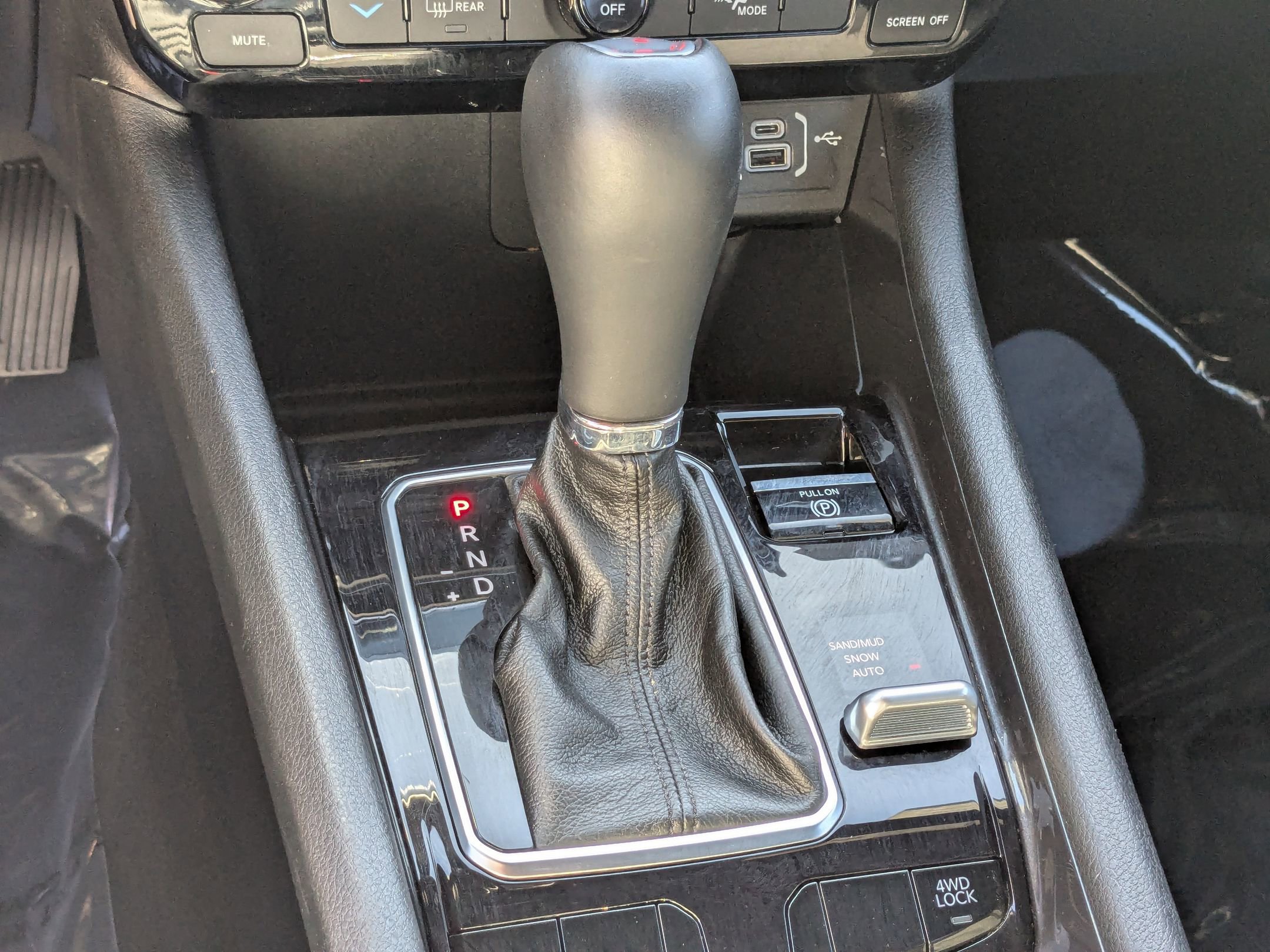 Used 2025 Jeep Compass Latitude image 24