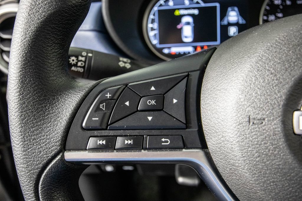 Used 2025 Nissan Versa SV FWD image 19