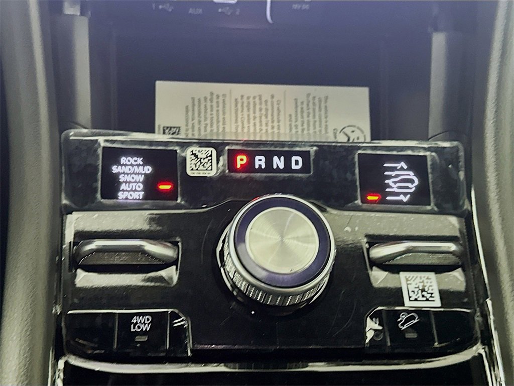 New 2025 Jeep Grand Cherokee L Overland w/ Luxury Tech Group IV image 12