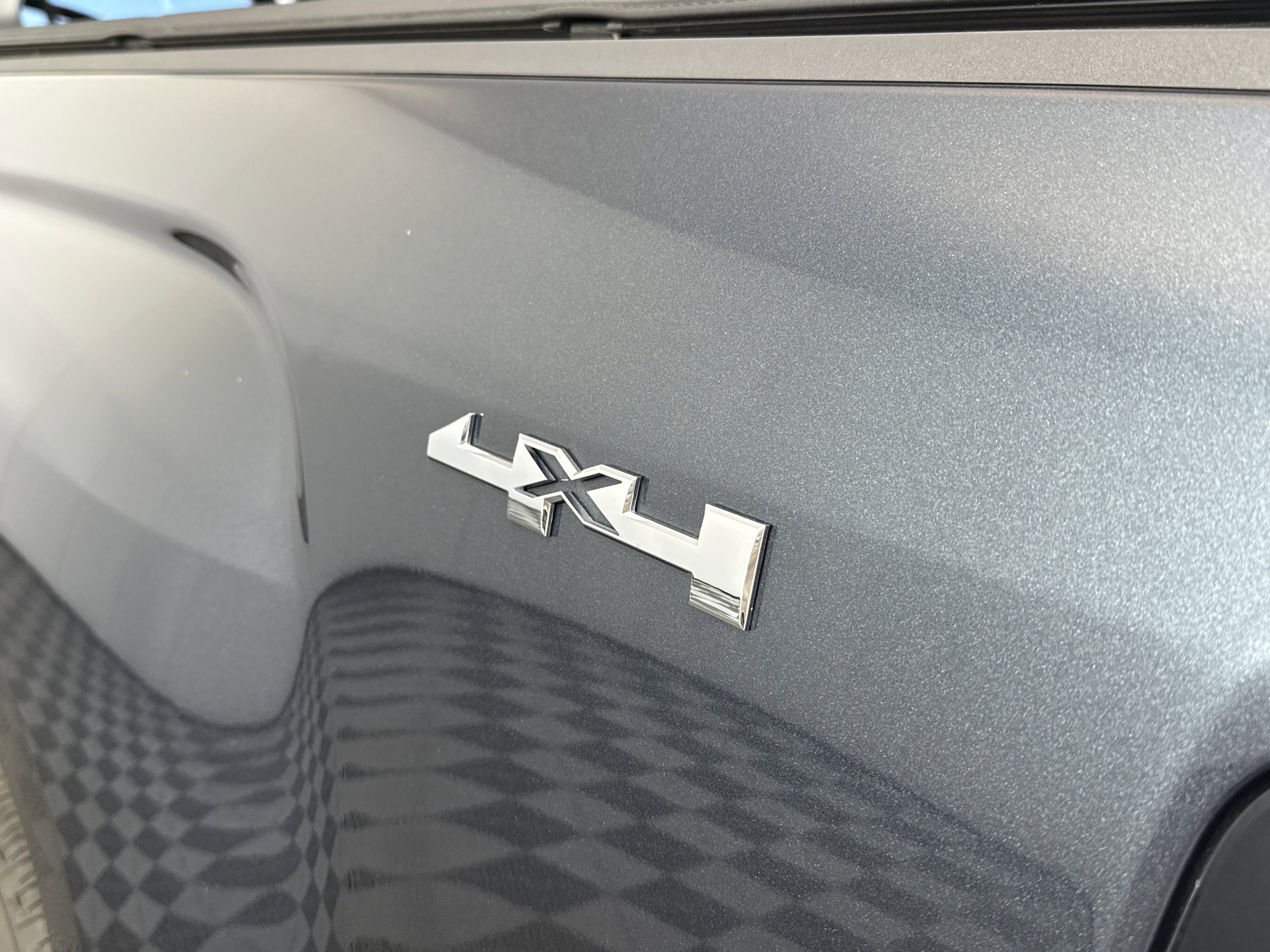 Used 2019 GMC Canyon SLE w/ Driver Alert Package image 17