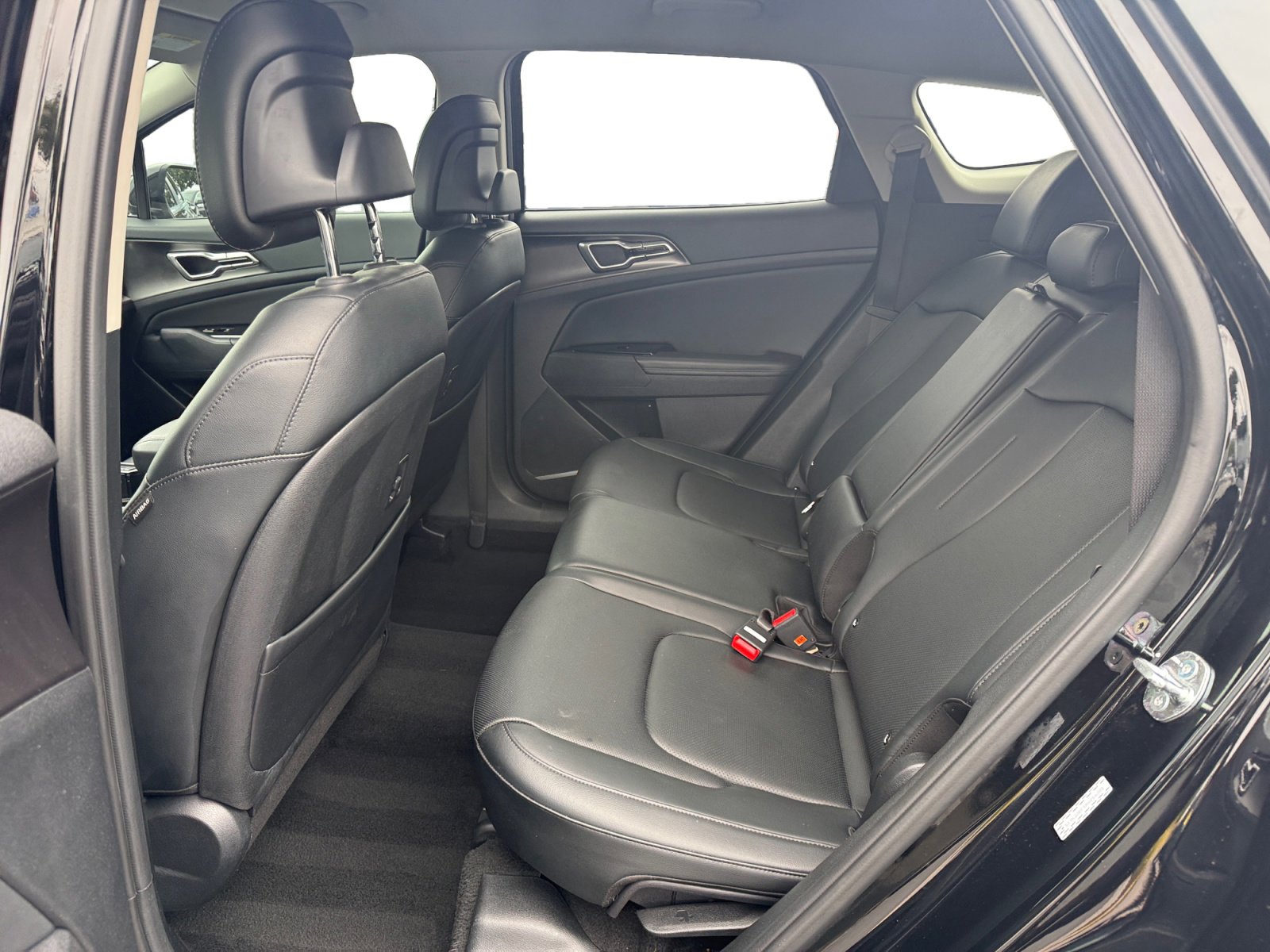 Used 2024 Kia Sportage EX FWD image 16
