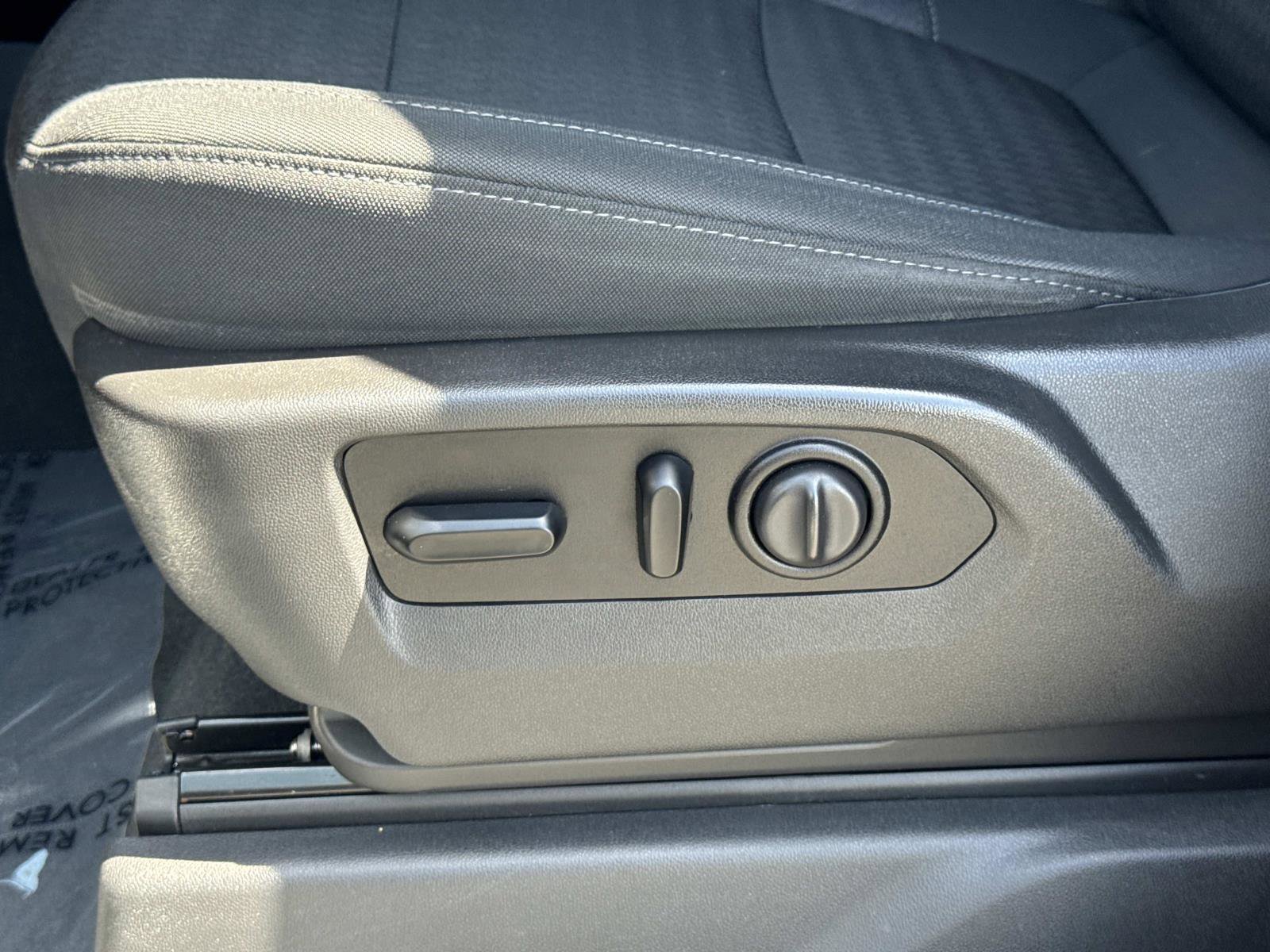 Used 2020 Chevrolet Silverado 1500 RST w/ All-Star Edition RWD image 22