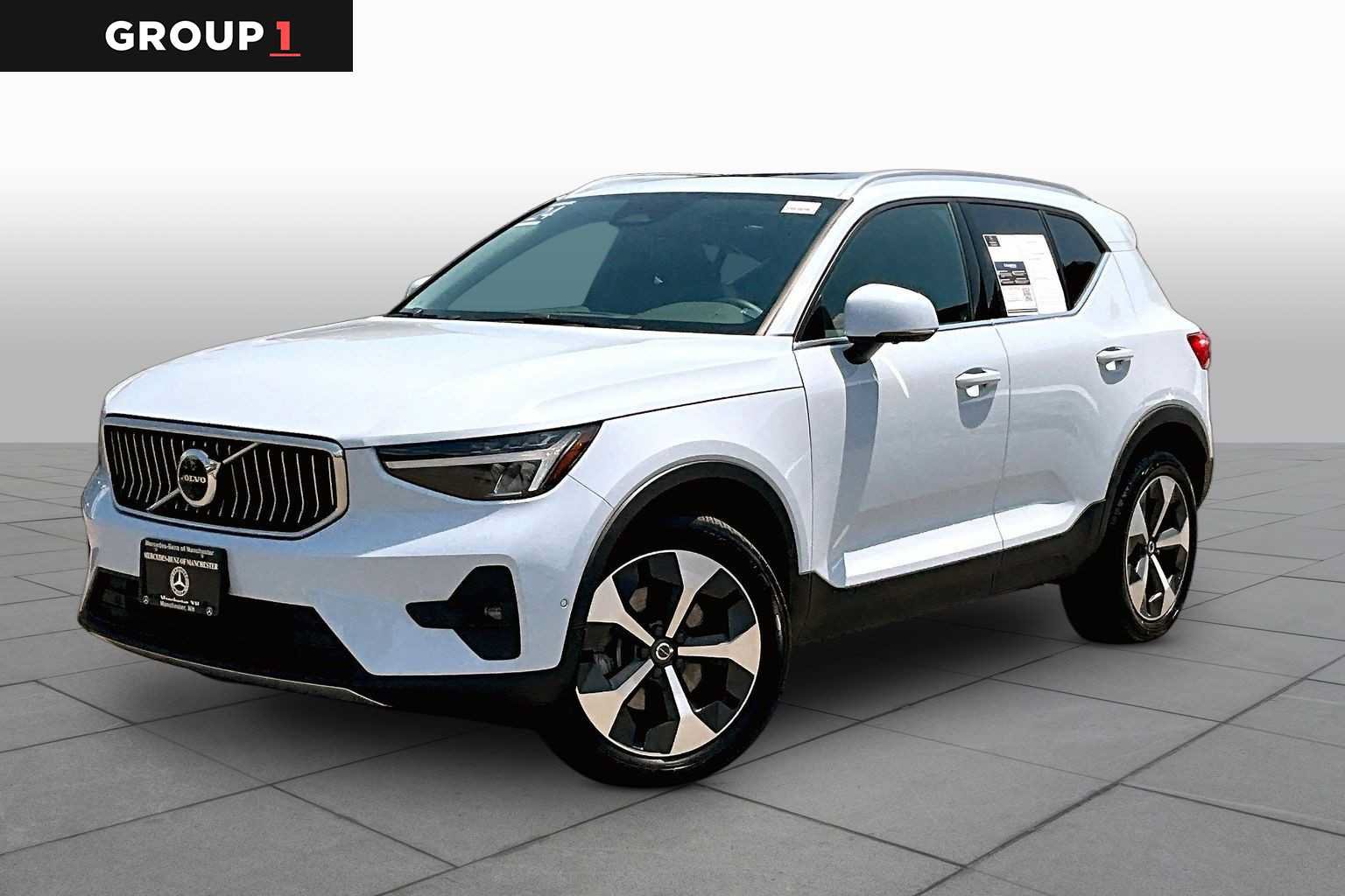 Used 2024 Volvo XC40 B5 Plus
