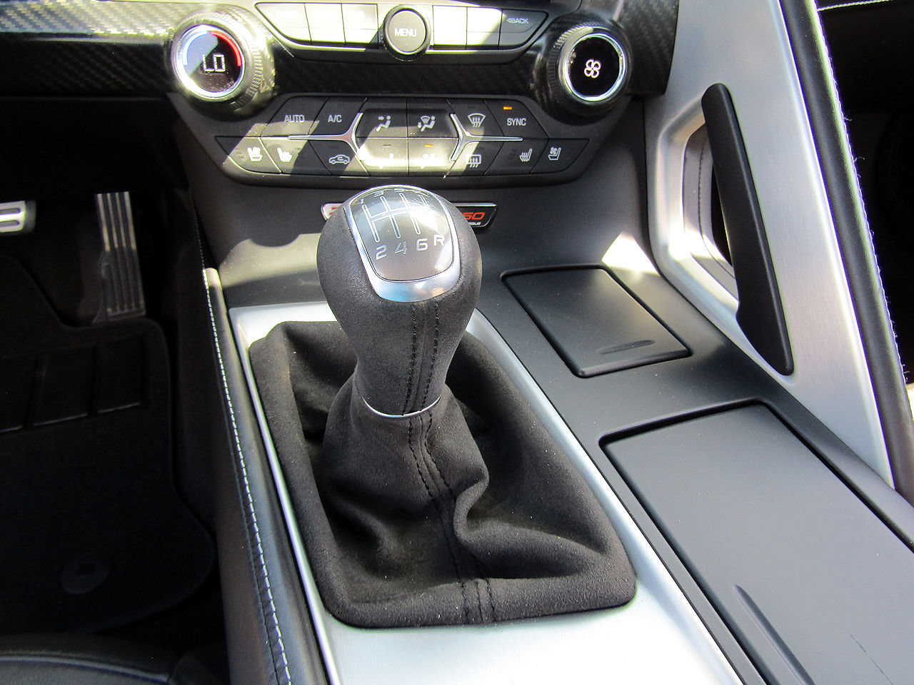 Used 2016 Chevrolet Corvette Z06 w/ 3LZ Preferred Equipment Group RWD image 17