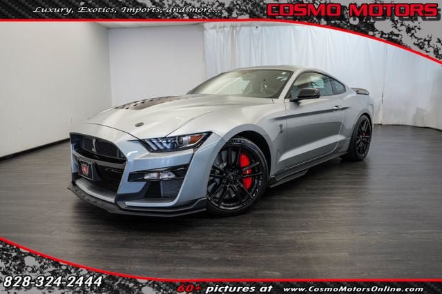 Used 2021 Ford Mustang Shelby GT500 w/ Technology Package RWD image 1