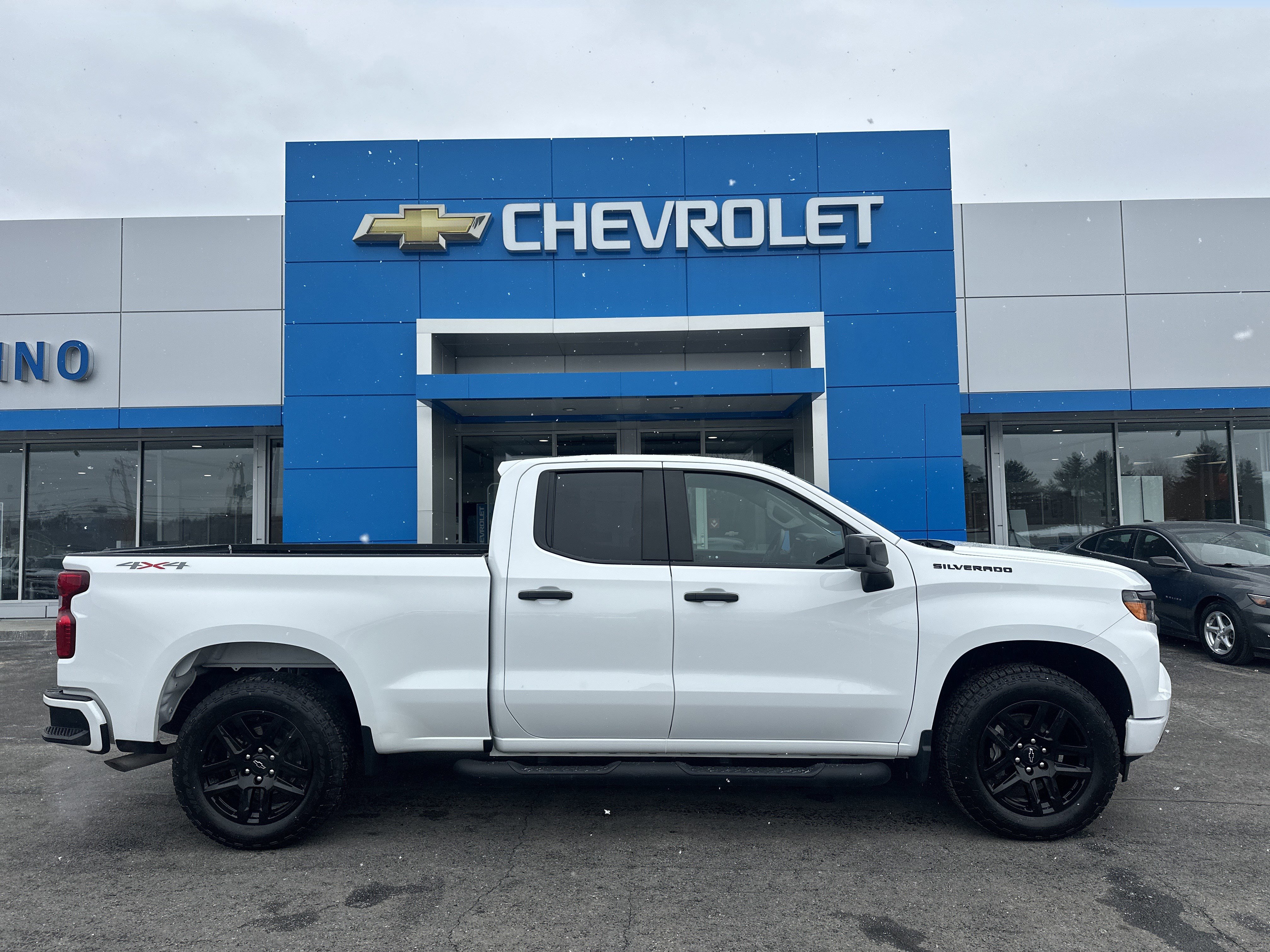 Certified 2023 Chevrolet Silverado 1500 Custom w/ LPO, Dark Essentials Package