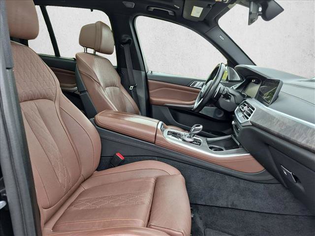 Used 2019 BMW X5 xDrive50i w/ M Sport Package AWD/4WD image 23