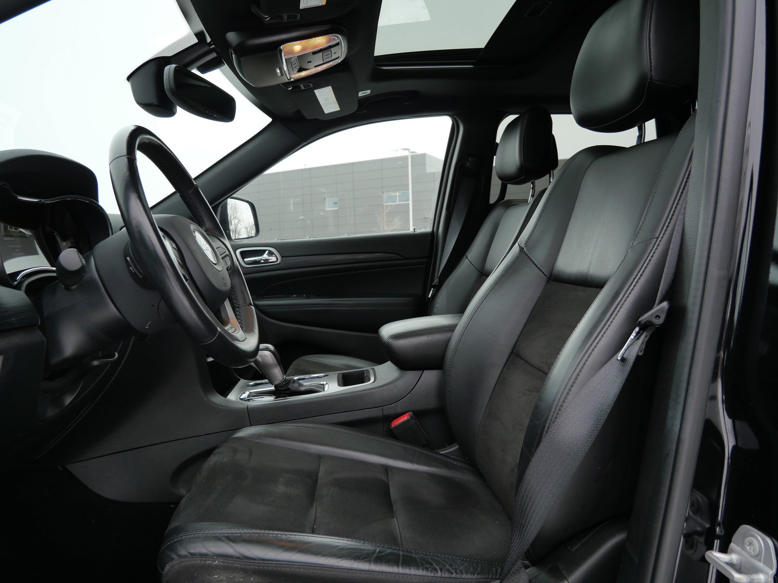 Used 2020 Jeep Grand Cherokee Altitude image 9