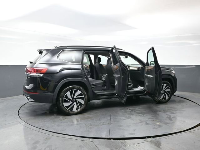 Used 2025 Volkswagen Atlas SE AWD/4WD image 56