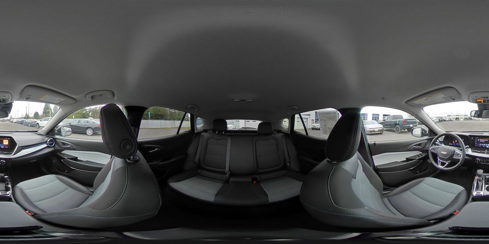 Used 2025 Chevrolet Trax LT w/ LT Convenience Package FWD image 41