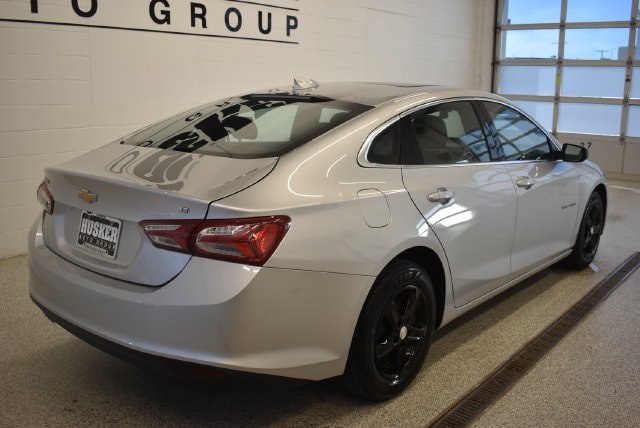 Used 2022 Chevrolet Malibu LT FWD image 4