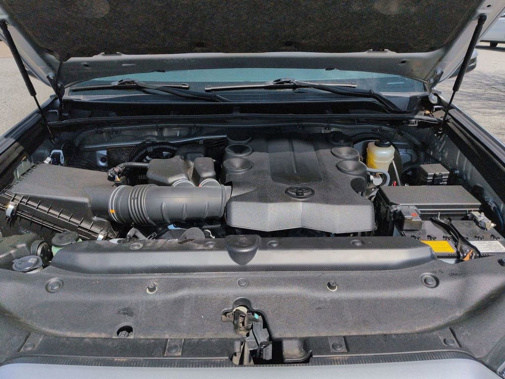 Used 2022 Toyota 4Runner SR5 Premium w/ Moonroof Package image 30