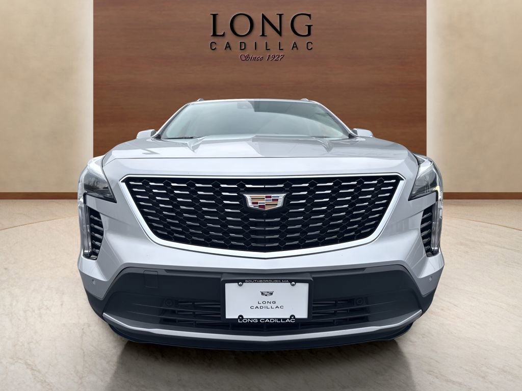 Used 2022 Cadillac XT4 Premium Luxury w/ Enhanced Visibility Package image 7