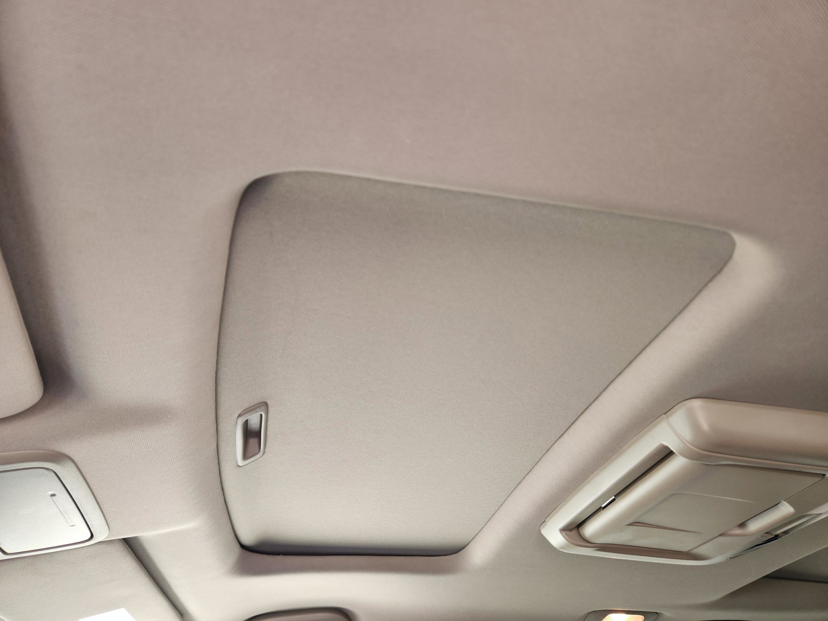 Used 2018 Honda Pilot Elite image 33