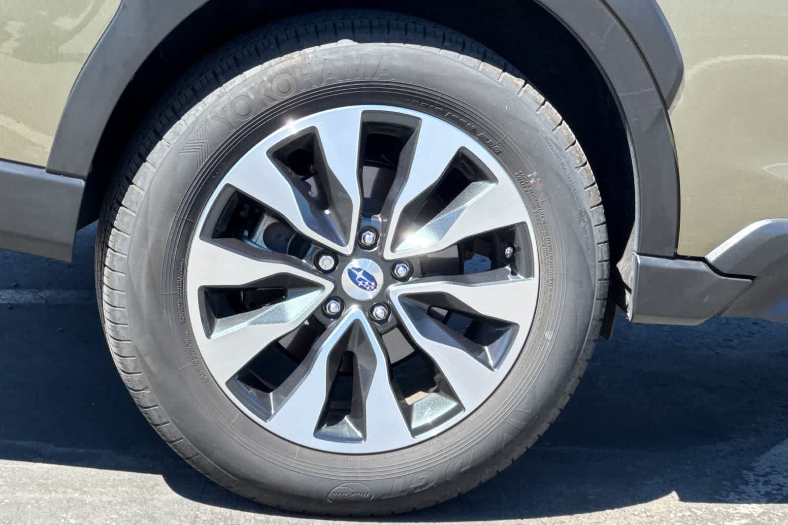 Certified 2024 Subaru Outback Touring XT AWD/4WD image 30