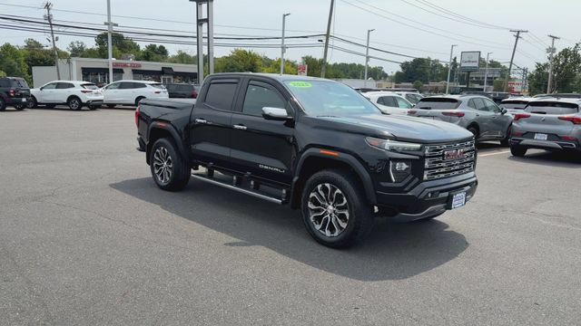 Used 2025 GMC Canyon Denali AWD/4WD image 2