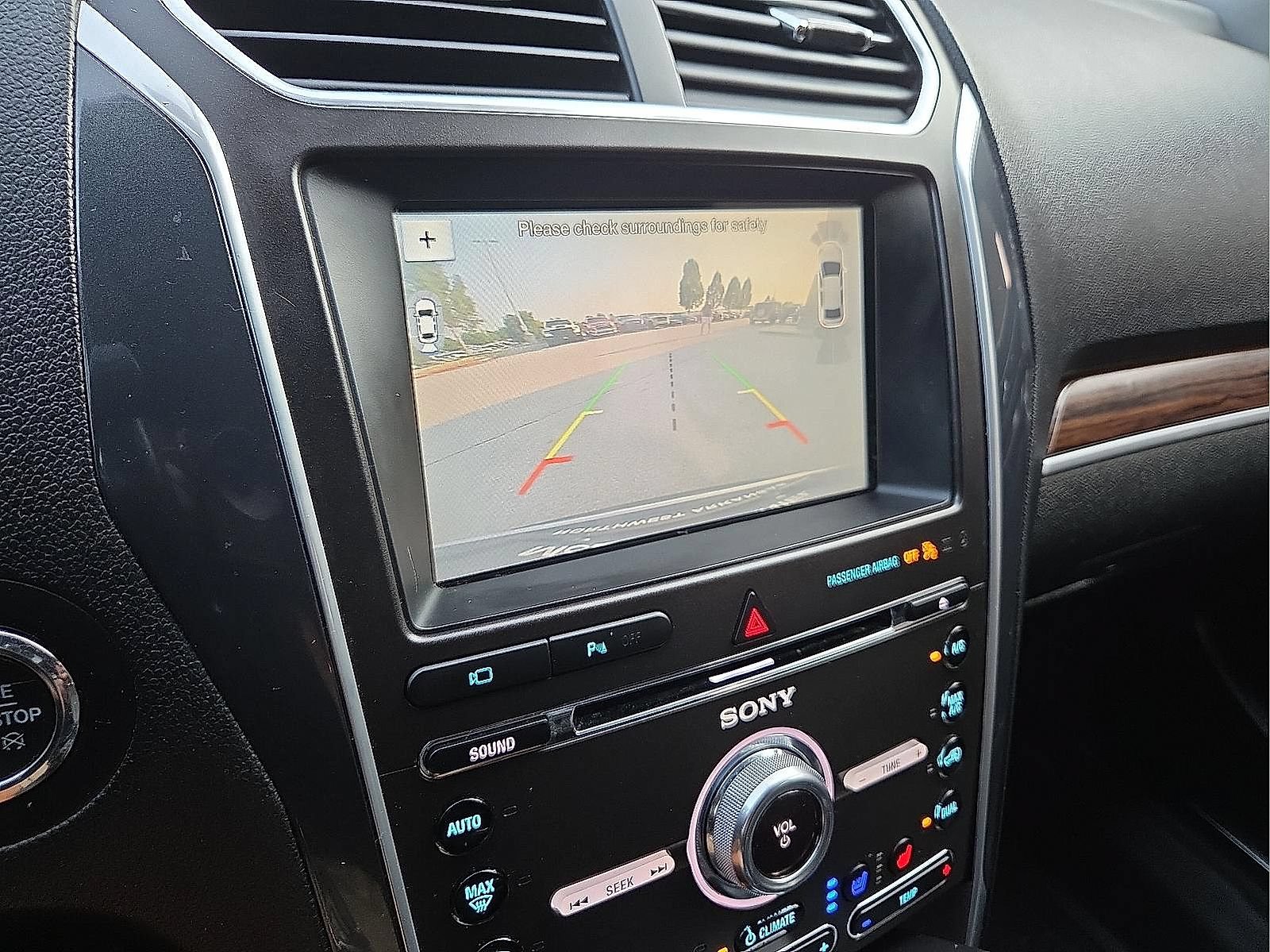 Used 2018 Ford Explorer Limited AWD/4WD image 18