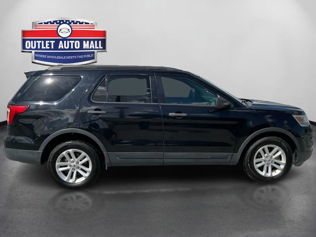 Used 2016 Ford Explorer 4WD w/ Class II Trailer Tow Package image 2