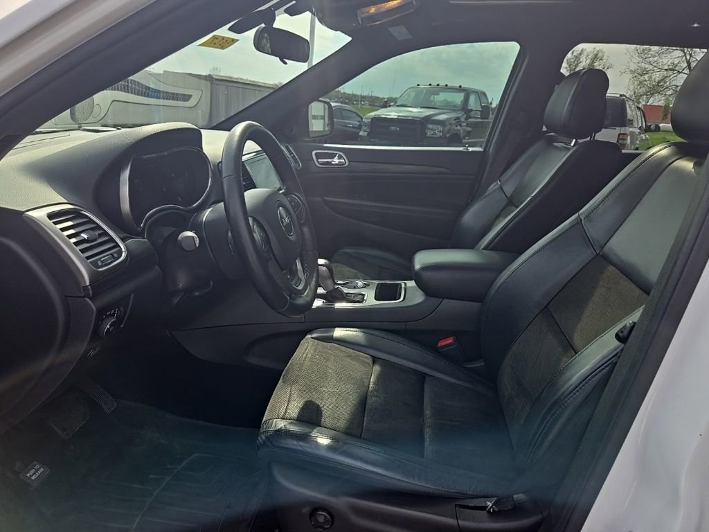 Used 2021 Jeep Grand Cherokee Laredo X AWD/4WD image 12