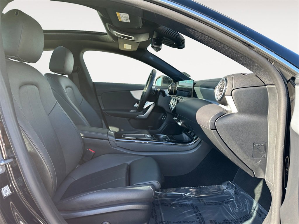 Used 2025 Mercedes-Benz CLA 250 4MATIC image 15