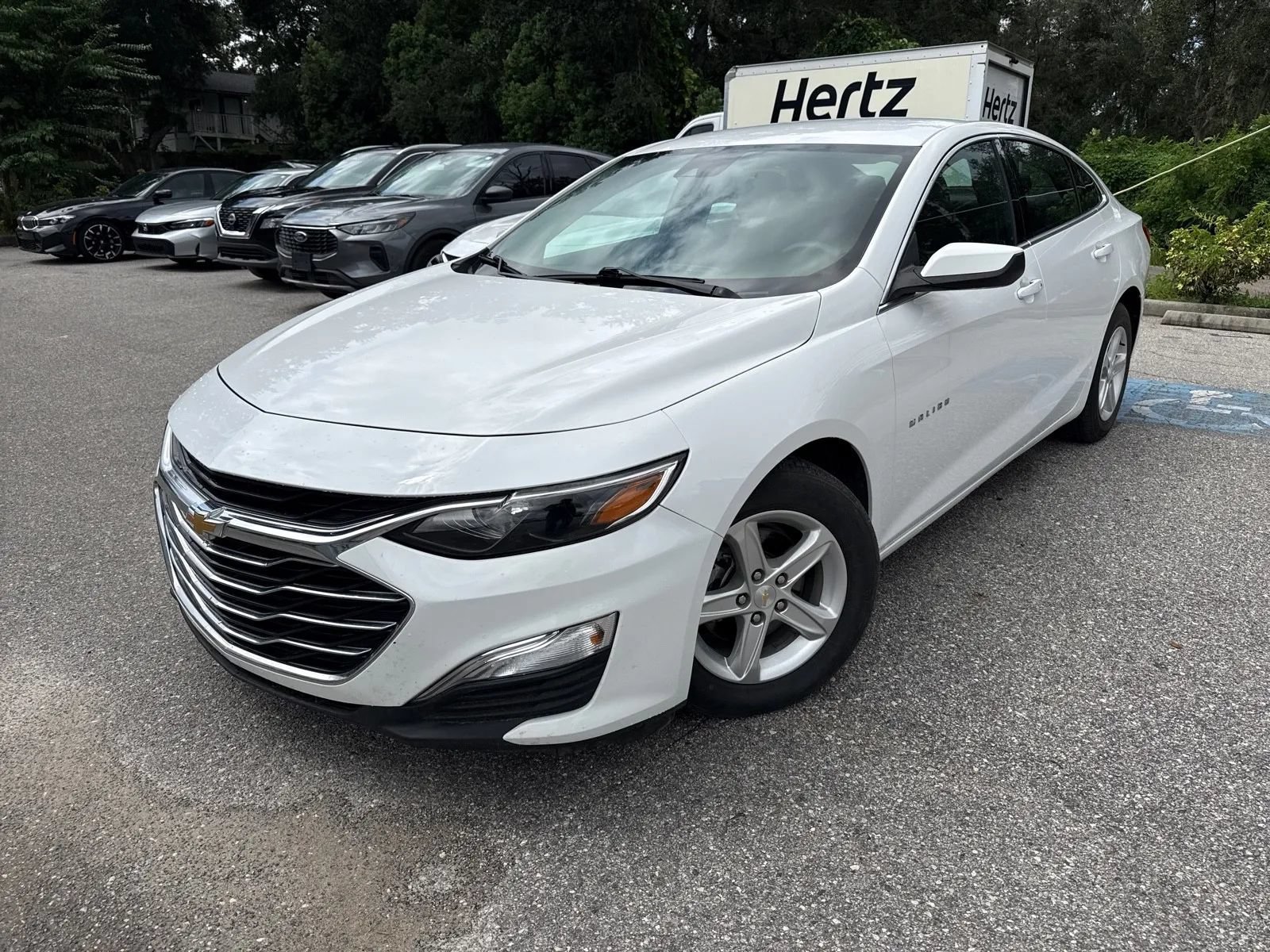 Used 2024 Chevrolet Malibu LS w/ Driver Confidence Package FWD image 2