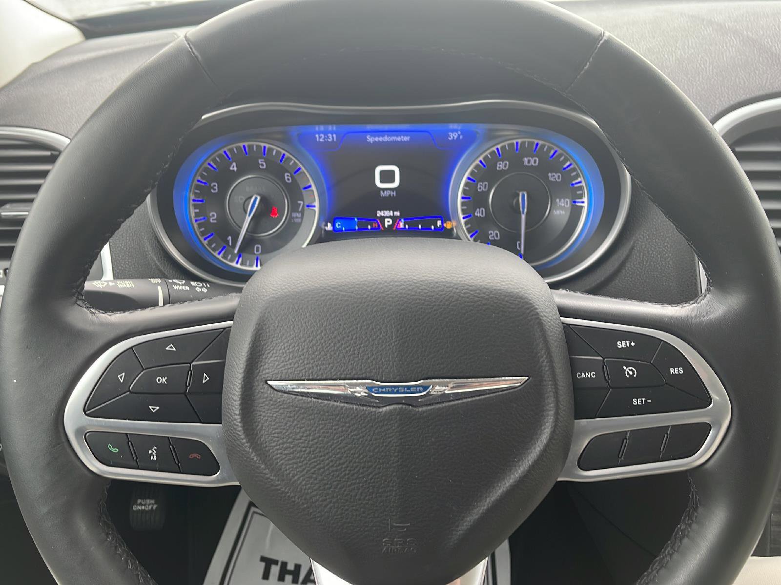 Used 2022 Chrysler 300 Touring w/ Sport Appearance Package image 7