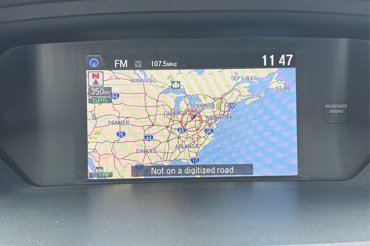 Used 2015 Honda Odyssey Touring Elite image 31