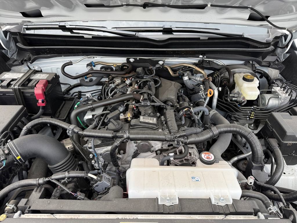 Used 2025 Toyota Tacoma SR5 AWD/4WD image 32