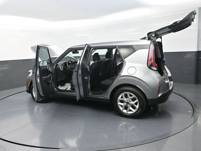 Used 2024 Kia Soul LX w/ Option Group 015 image 34