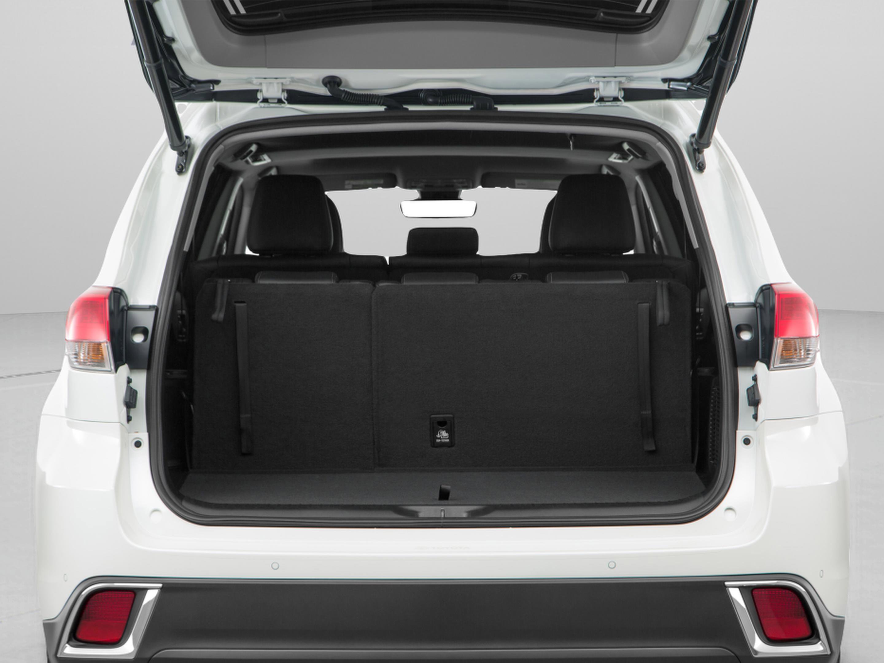 Used 2019 Toyota Highlander Limited Platinum FWD image 30