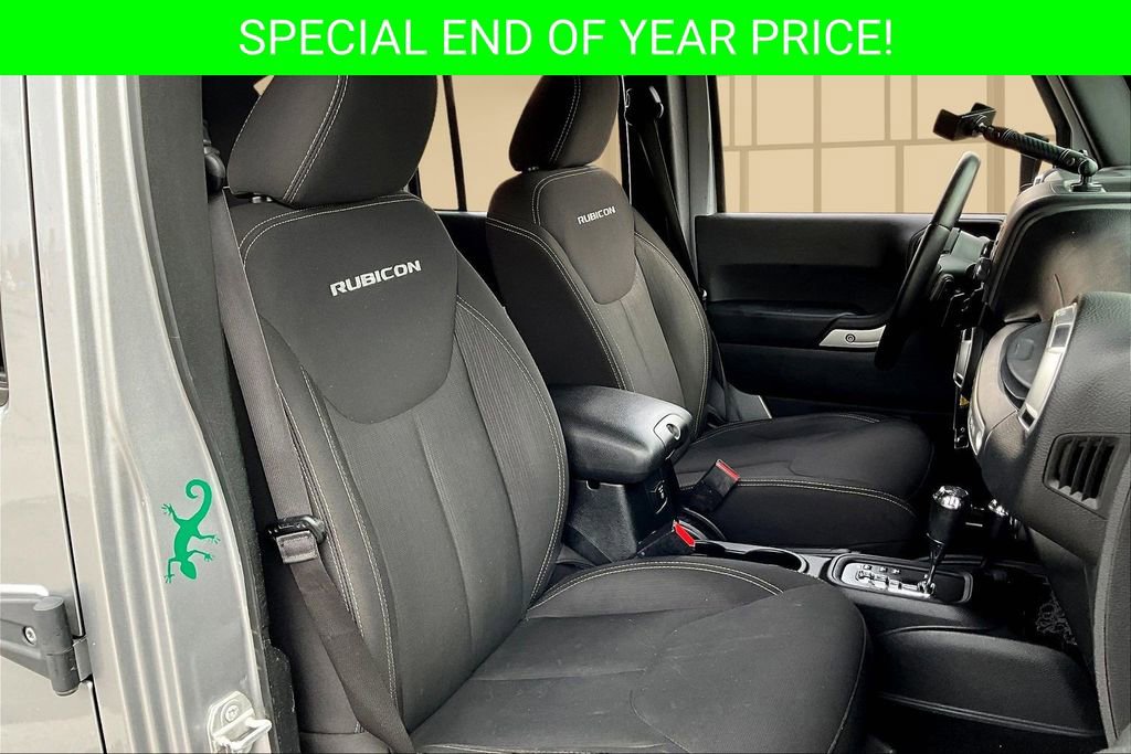 Used 2016 Jeep Wrangler Unlimited Rubicon w/ Connectivity Group image 25