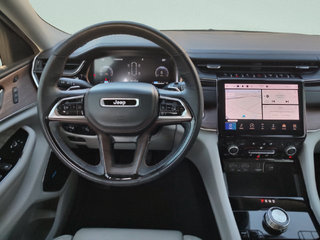 Used 2023 Jeep Grand Cherokee L Summit w/ Advanced Protech Group IV RWD image 10