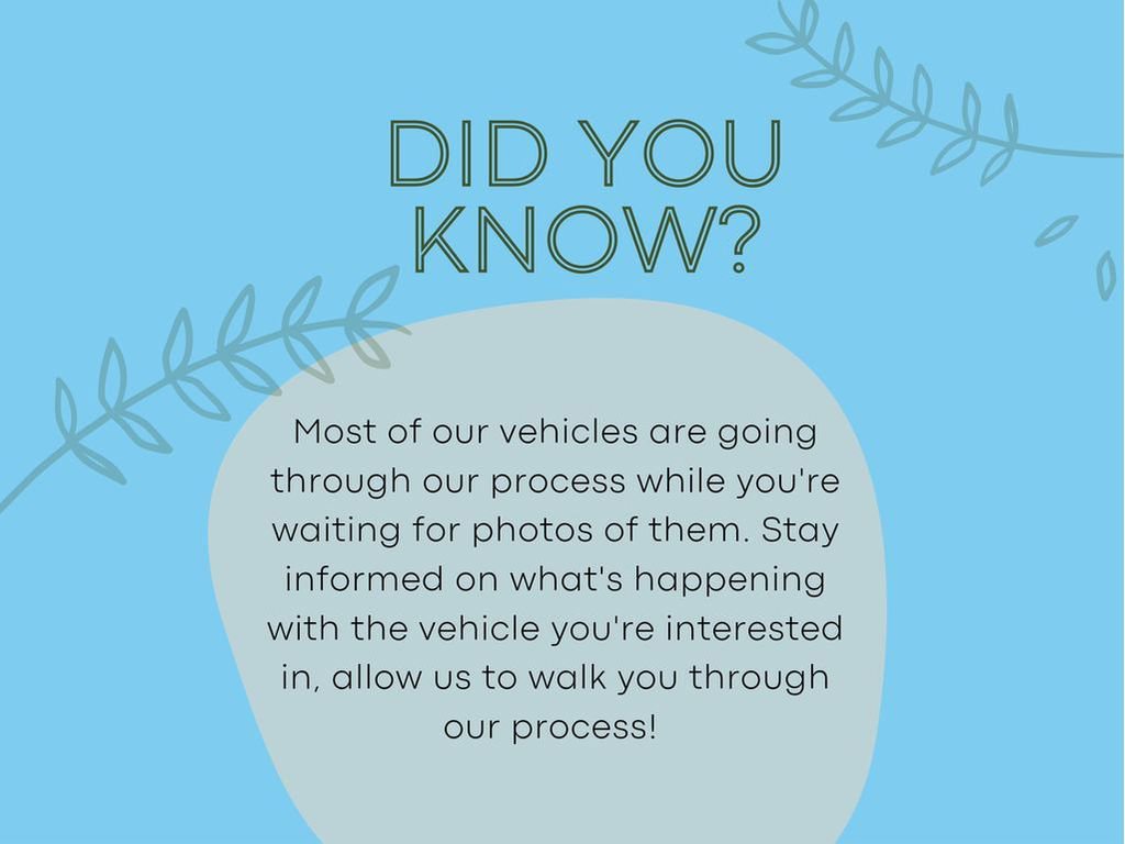 Used 2023 Chevrolet Equinox LT w/ LPO, Floor Liner Package AWD/4WD image 2