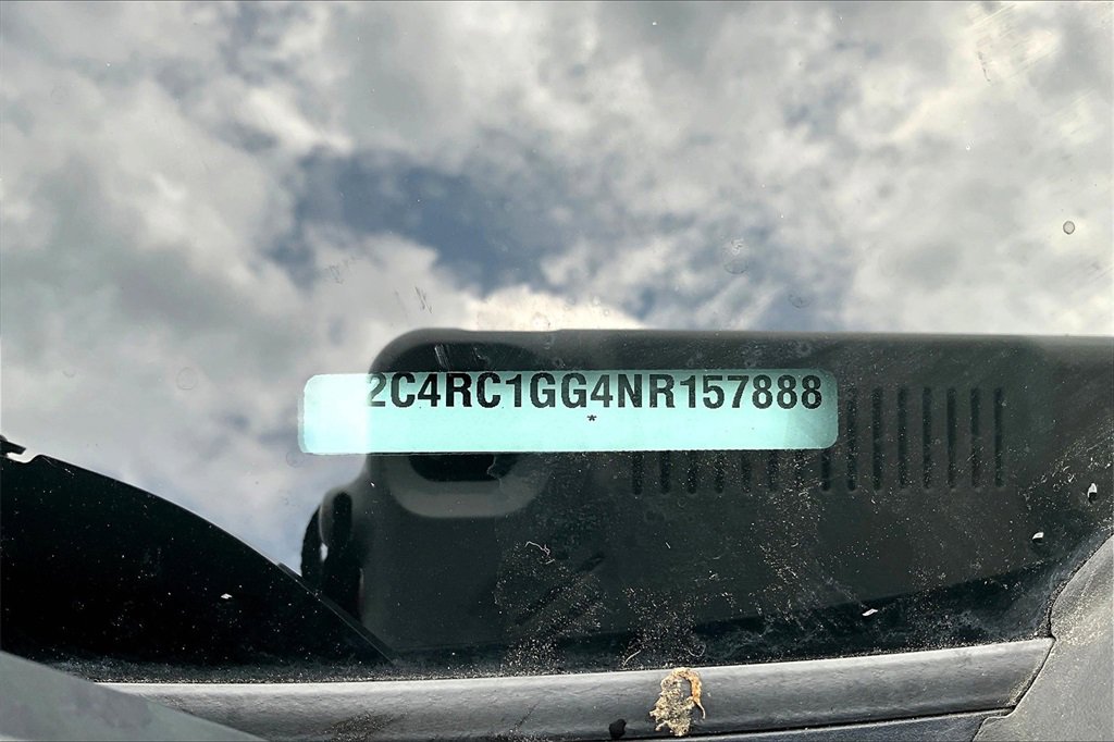 Used 2022 Chrysler Pacifica Limited image 19