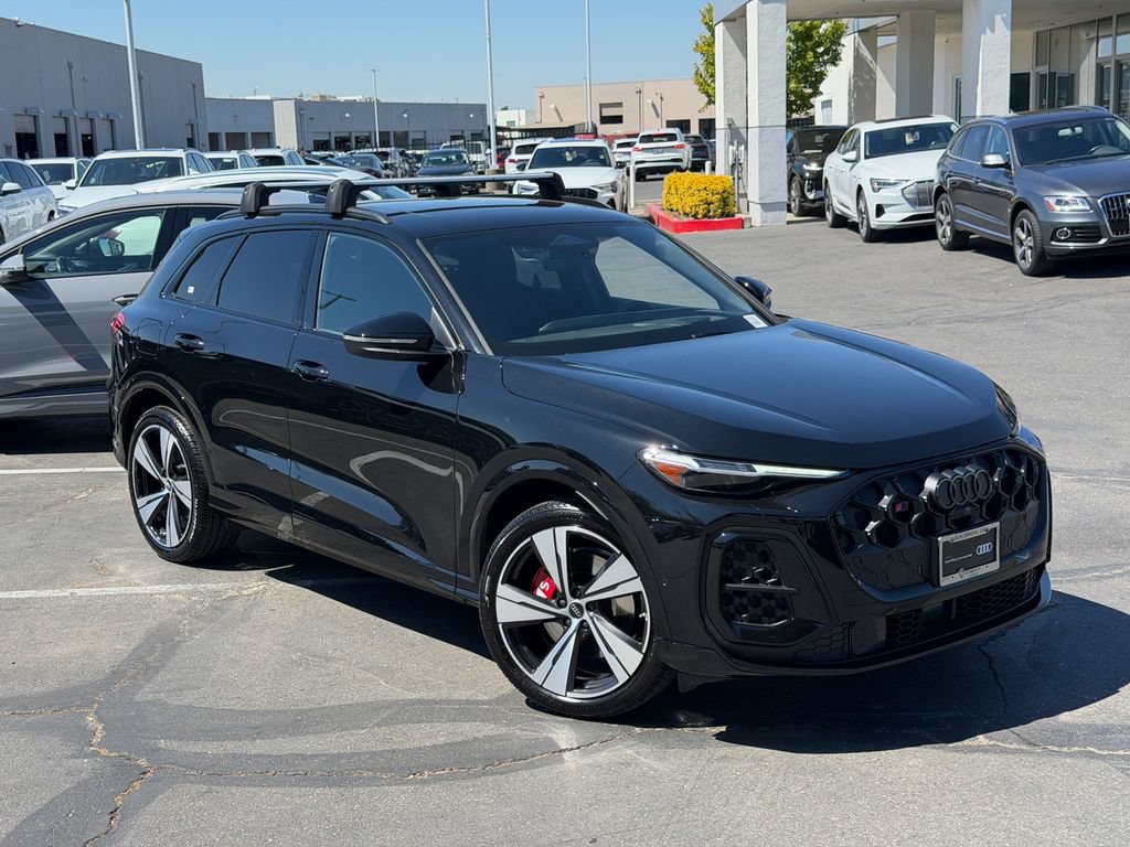 Used 2025 Audi SQ5 Prestige AWD/4WD image 3