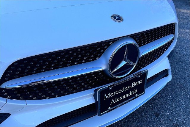 Certified 2022 Mercedes-Benz CLA 250 4MATIC image 27