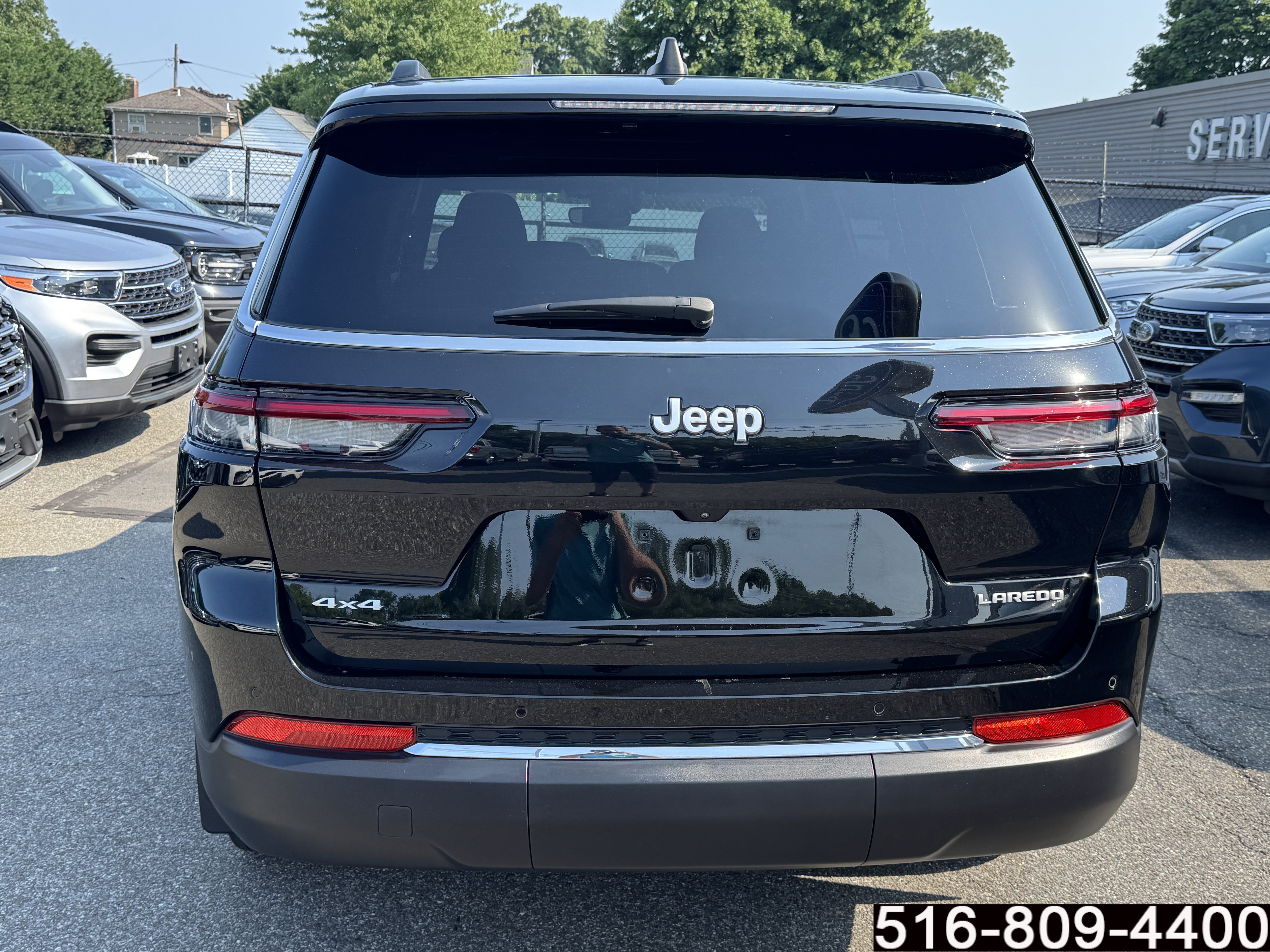 Used 2024 Jeep Grand Cherokee L Laredo AWD/4WD image 6
