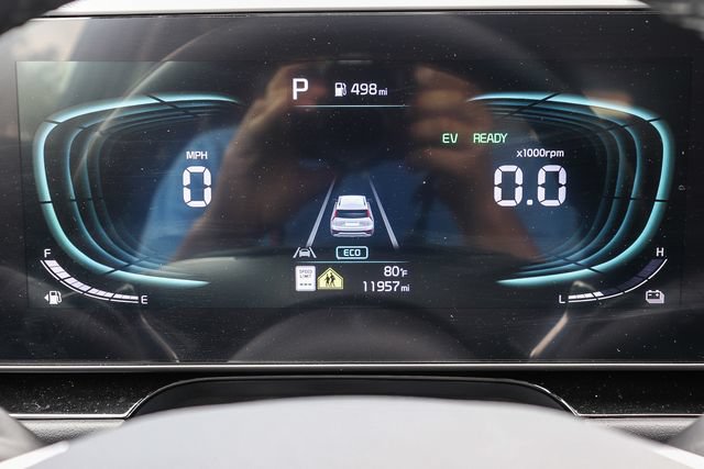 Certified 2025 Kia Niro EX FWD image 23