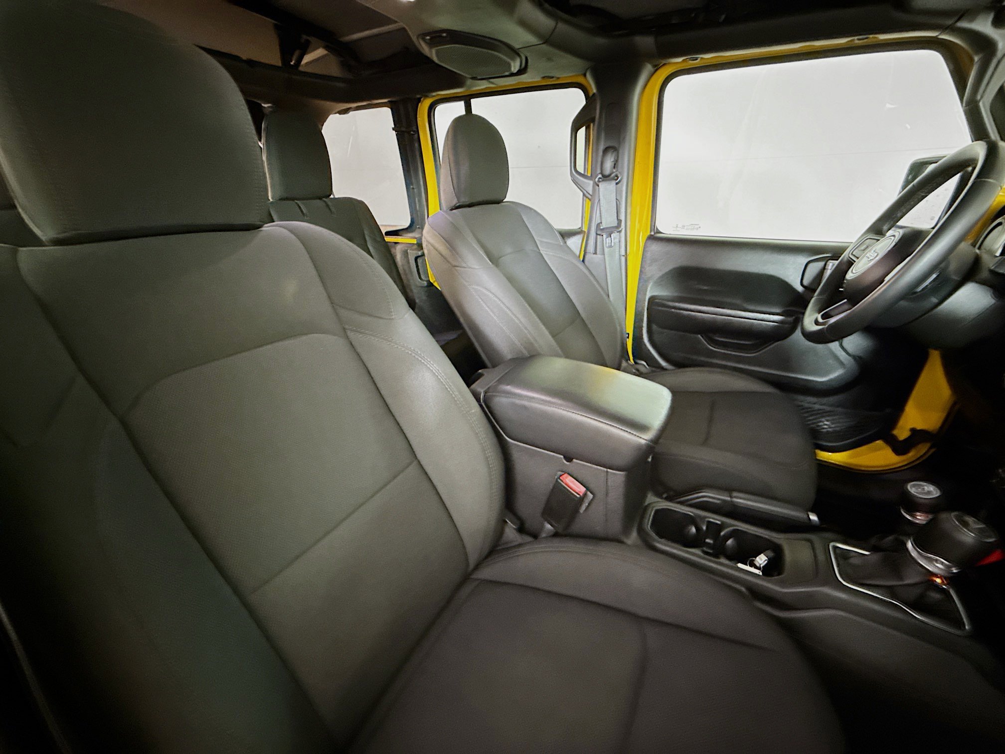 Used 2021 Jeep Wrangler Unlimited Sport image 32