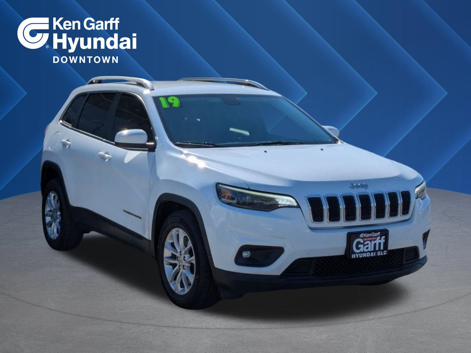 Used 2019 Jeep Cherokee Latitude w/ Popular Appearance Group