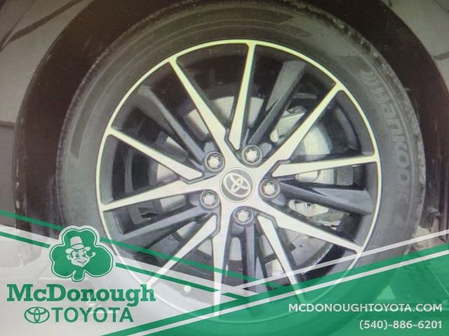 Used 2024 Toyota Camry SE image 28